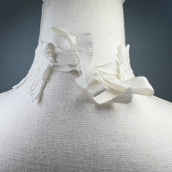 Vintage Style Cameo on Lace Choker Necklace Collar Ribbon Tie Victorian Romantic - Picture 8 of 13